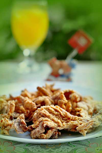 Keripik Jamur Tiram, gurih dan lezat.
