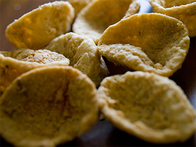 Keripik Tahu, renyah dan asin